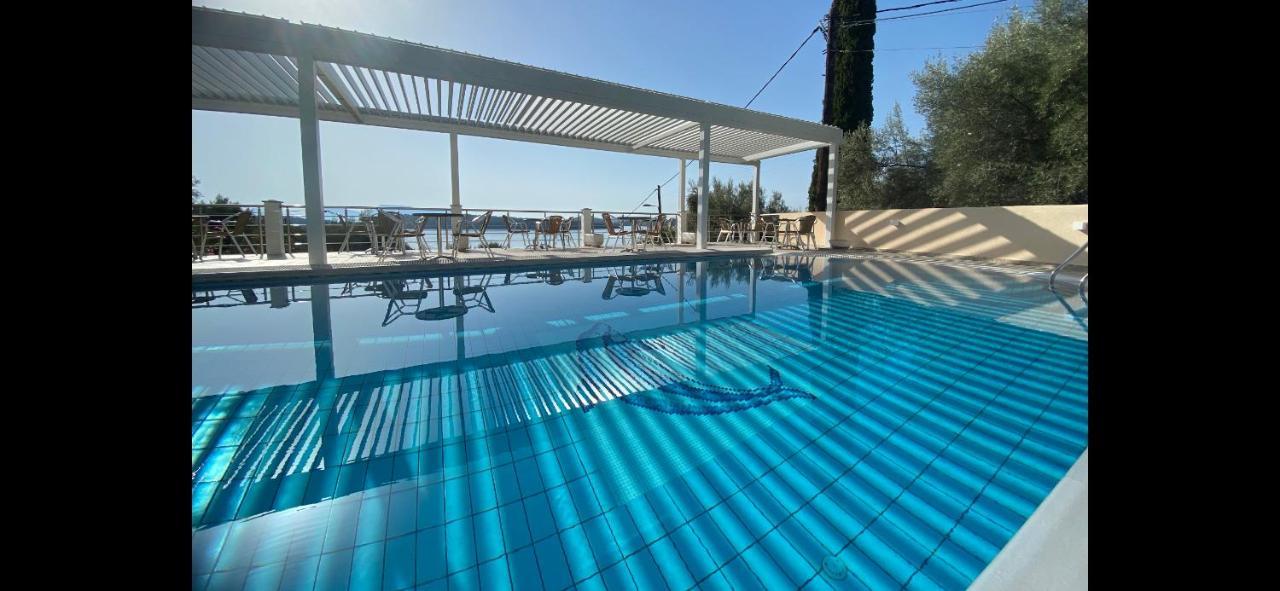 Oasis Hotel Perigiali Bagian luar foto