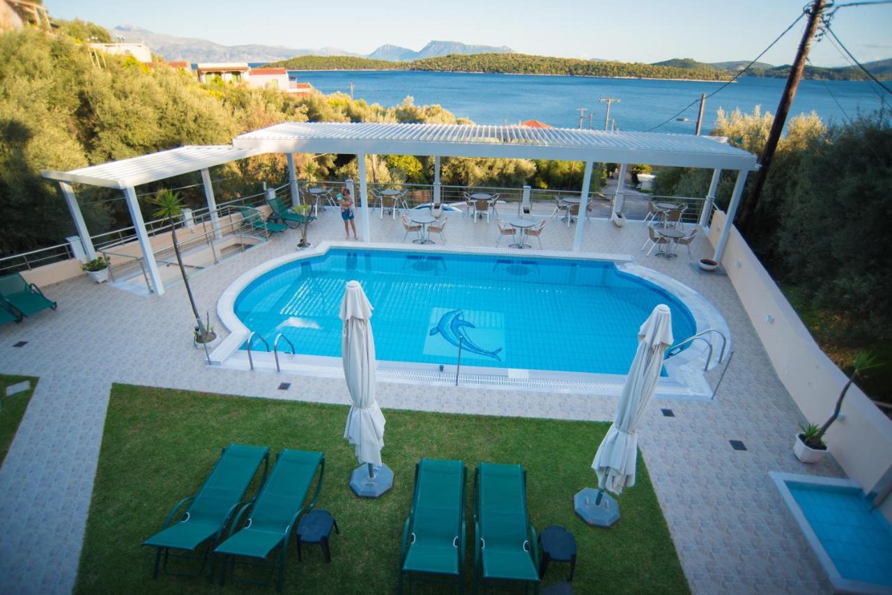 Oasis Hotel Perigiali Bagian luar foto
