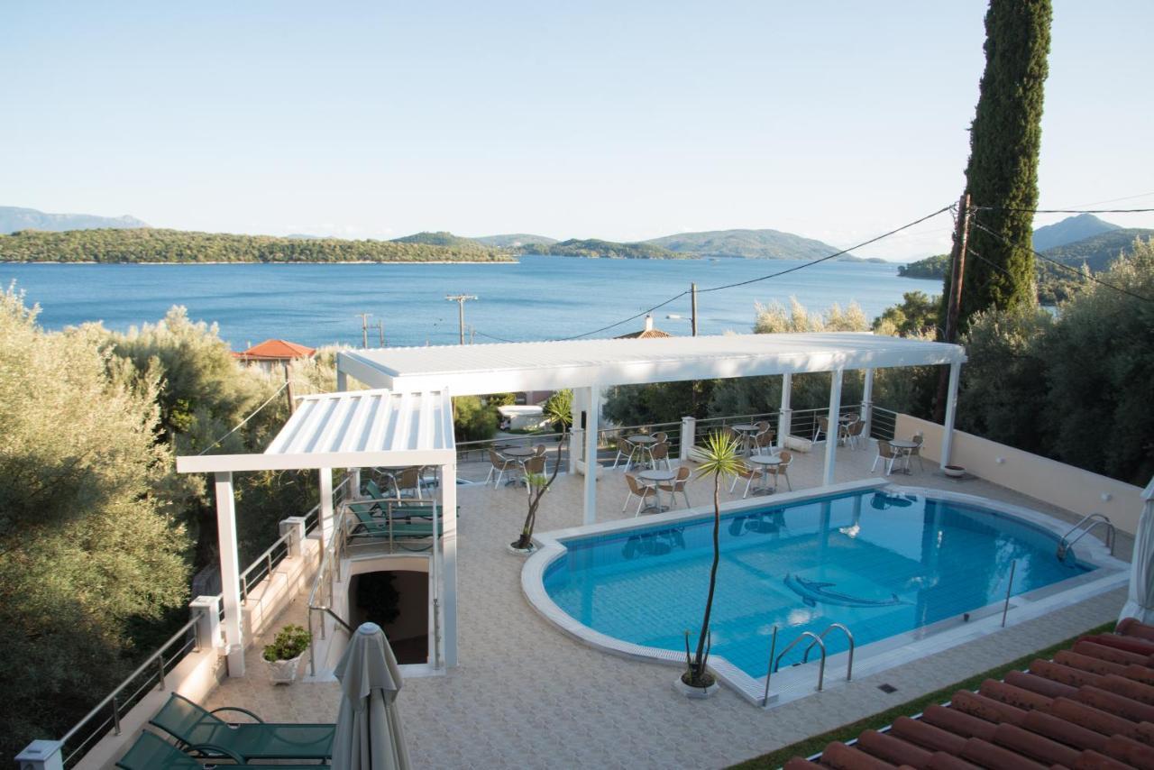 Oasis Hotel Perigiali Bagian luar foto