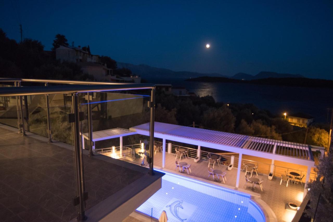 Oasis Hotel Perigiali Bagian luar foto