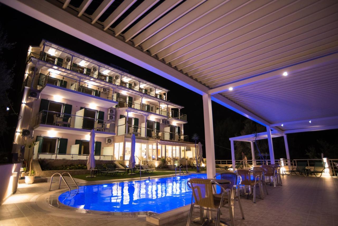 Oasis Hotel Perigiali Bagian luar foto